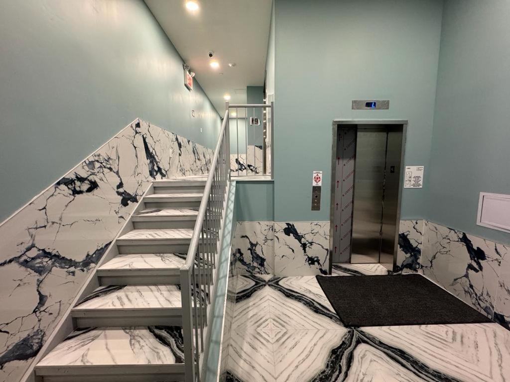Moon Hotel Brooklyn Нью-Йорк Экстерьер фото